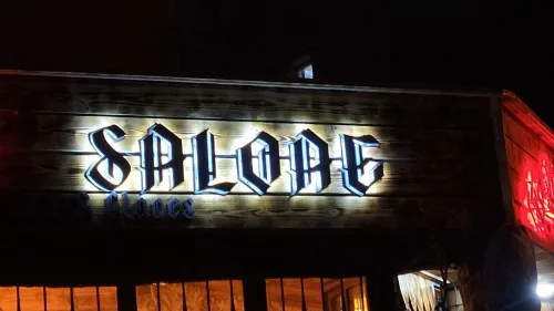 enseigne lumineuse et  backlight