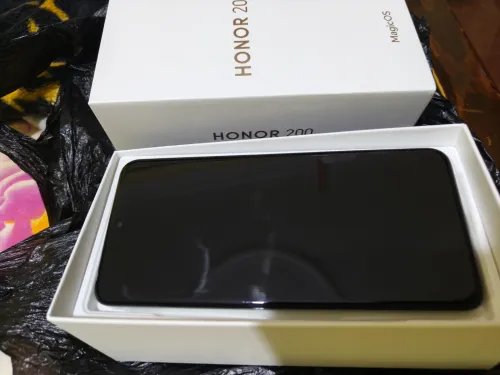Honor 200