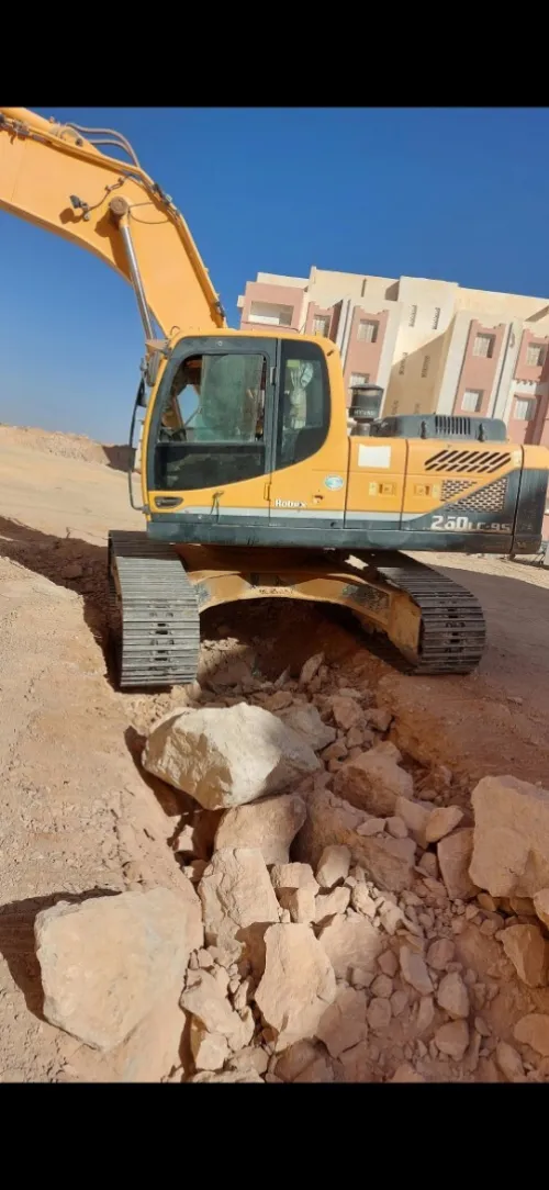 Hyundai 260 LC9 2013