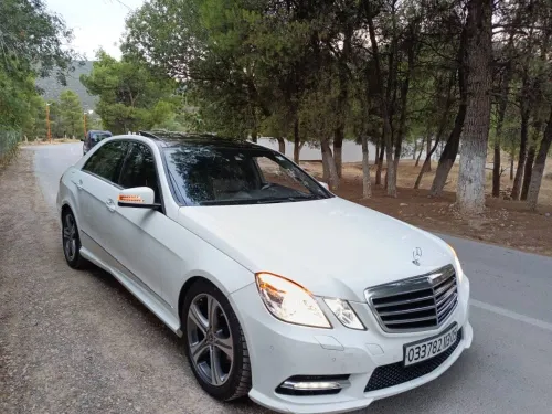 Mercedes Classe E 2013 AVANTGARDE Pack AMG