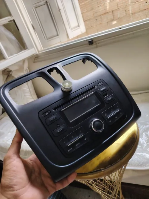Poste radio original renault Symbol avec suport