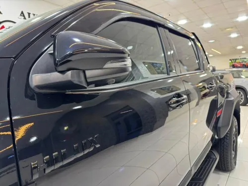 Toyota Hilux 2025 GR full options