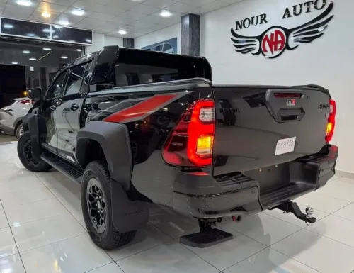 Toyota HILUX 2025 GR full options