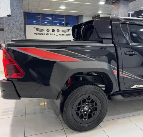 Toyota HILUX 2025 GR FULL OPTIONS
