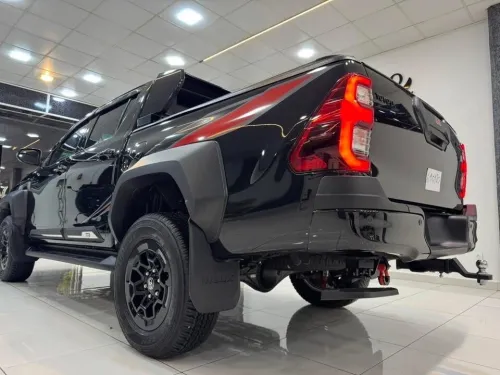 Toyota HILUX 2025 GR FULL OPTIONS