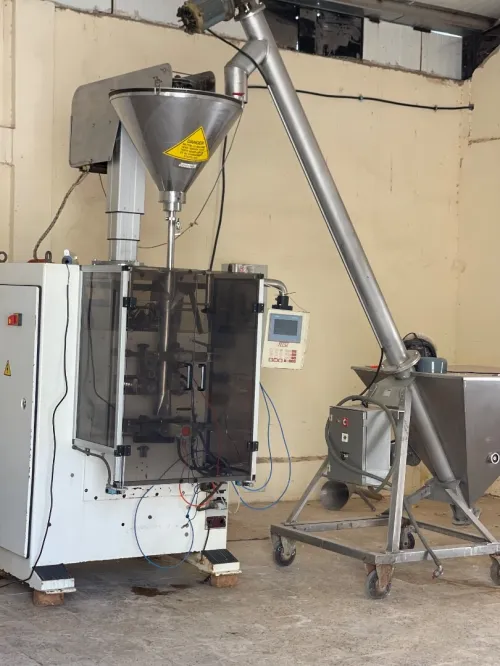 Machine d'emballage et de conditionnement poudre
