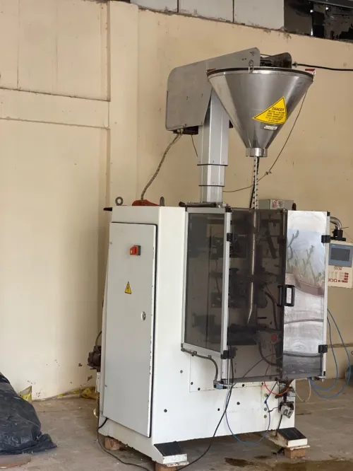 Machine d'emballage et de conditionnement poudre