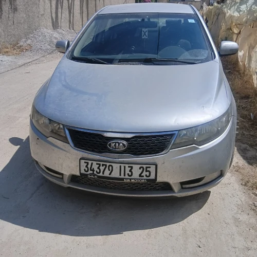 Kia Cerato 2013 ...