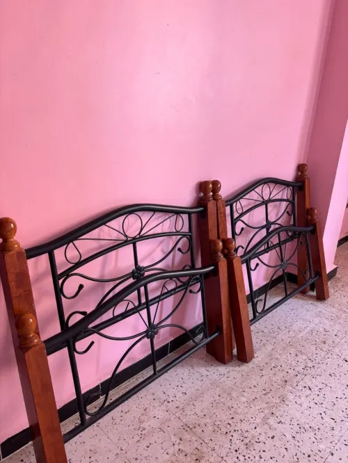 Chambre à coucher bois noble 100%(hêtre)
