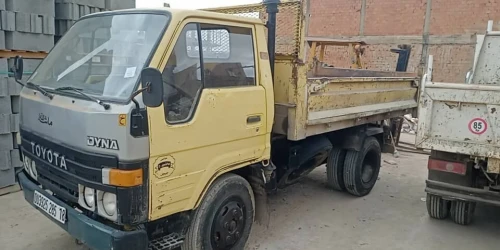 Toyota Bu65 1985