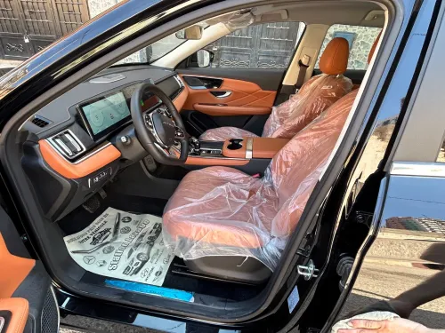 Jetour  X70 PLUS 2025 Luxury Edition 7 places 