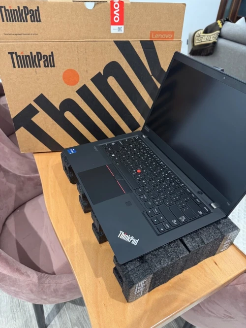 Lenovo IntelCore i7 16GB RAM ThinkPad T14 Gen2