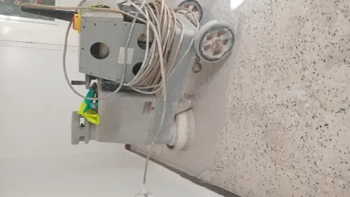 Machine ponçage carrelage très bon état 