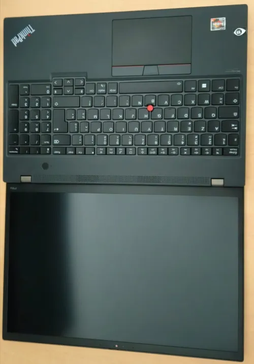 Lenovo ThinkPad P16s Pro 7 2TB comme NEUF
