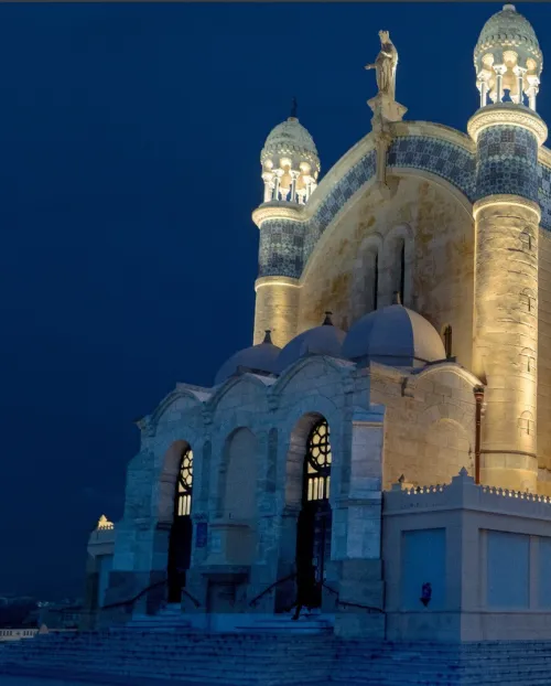 Éclairage Architectural de Façade & Mise en Lumière LED
