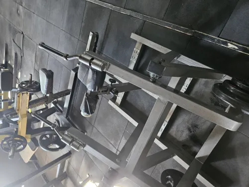 Dips machine musculation
