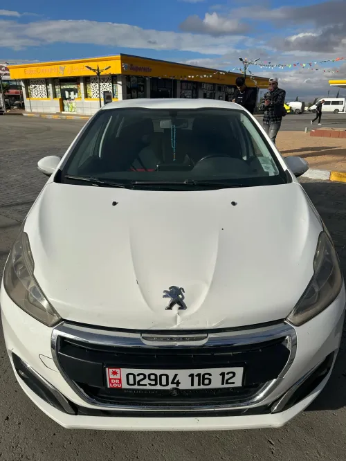 Peugeot 208 2016 Active Facelift