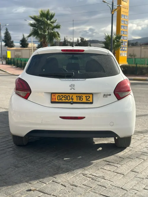 Peugeot 208 2016 Active Facelift
