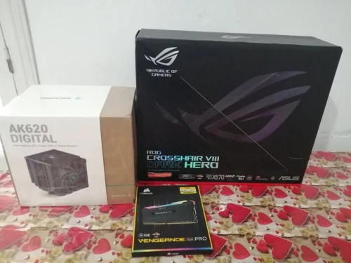 KIT UPGRADE X570 ROG Crosshair VIII Dark Hero + Corsair RGB PRO 32Go+AK 620 Digital+Ryzen 5700x