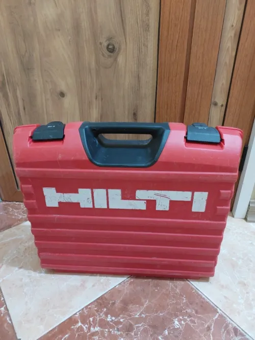 Cloueure Hilti BX 3