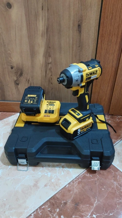 Visseuse à choc Dewalt 24v 5Ah