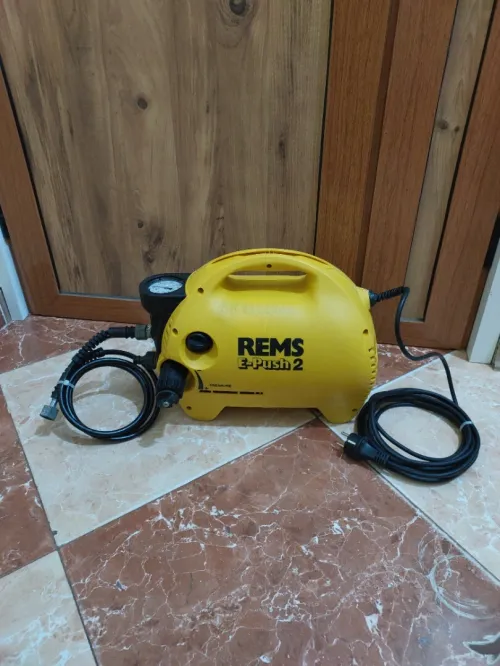 REMS E-Push 2 Pompe de remplissage et d'épreuve électrique 60 bar