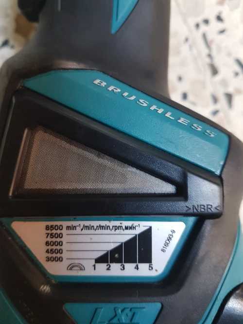 Meleuse angulaire Makita X-Lock 125mm (très puissante)