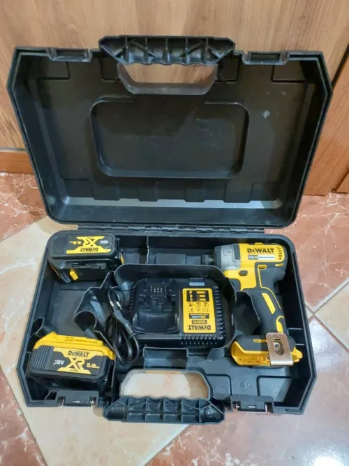 Visseuse à choc Dewalt 18v 5Ah (Brushless)