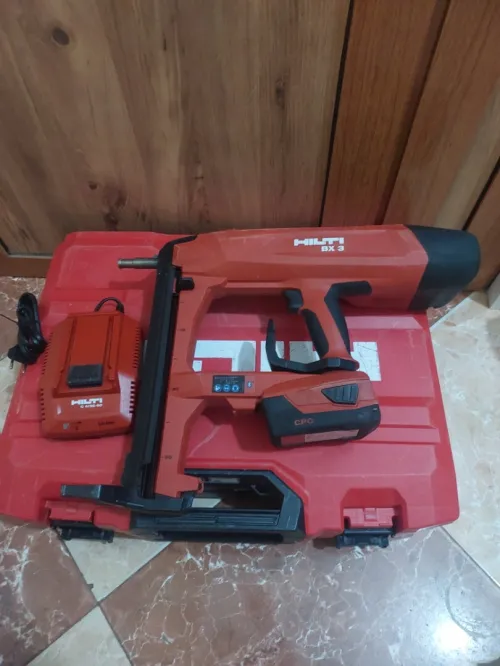 Cloueure Hilti BX 3