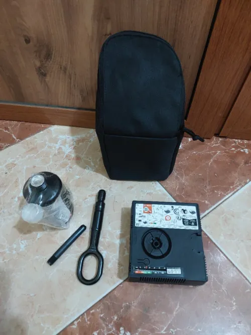 Mini compresseur pour voiture (Poland) - Original