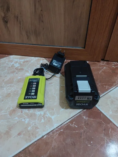 Batterie Ryobi MAX POWER 36v 5Ah + chargeur