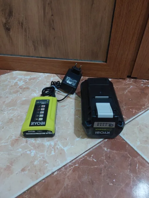 Batterie Ryobi MAX POWER 36v 5Ah + chargeur