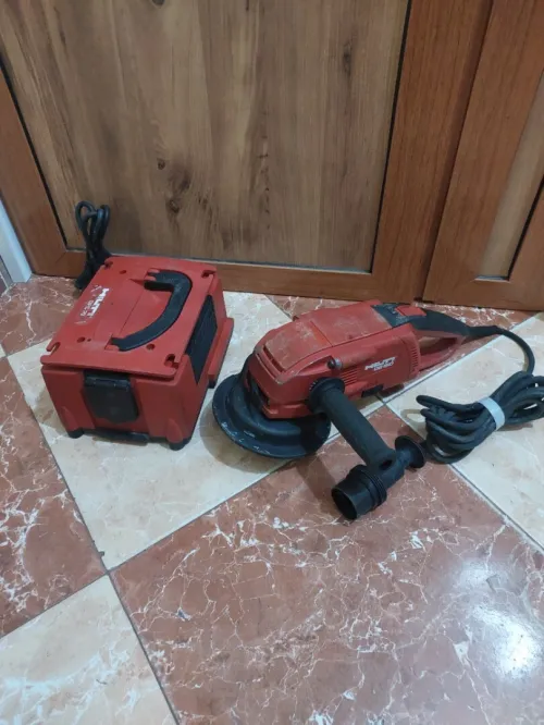 Ponceuse A béton Hilti DG 150