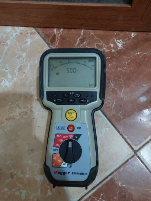 Mégohmmètre multimètre Megger BMM80F/2