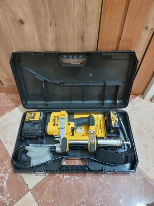 Pompe à graisse Dewalt 18v (USA)