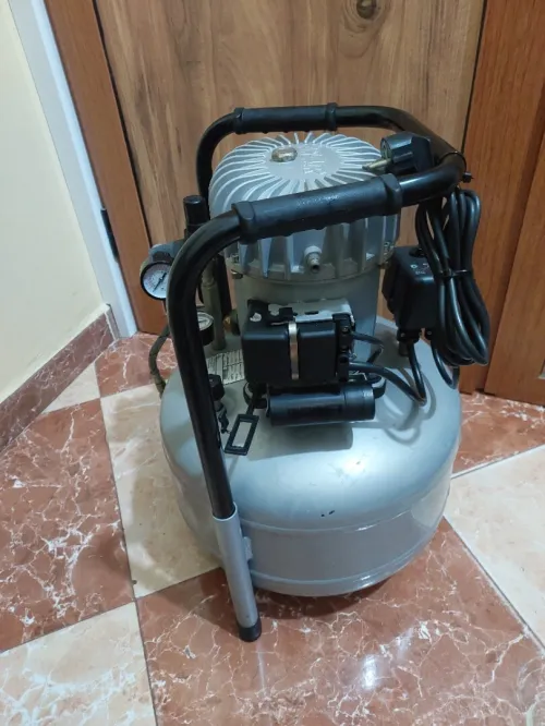 Compresseur JUN-AIR 6-25