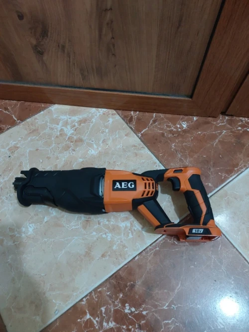 Scie sabre AEG 18v (Solo)