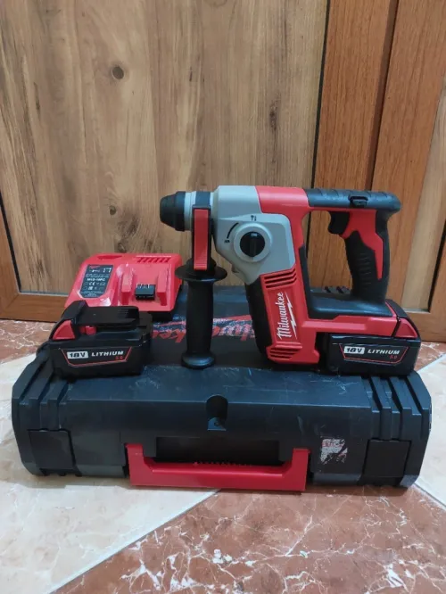 Perforateur Milwaukee 18v 5Ah (2022)