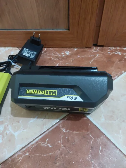 Batterie Ryobi MAX POWER 36v 5Ah + chargeur