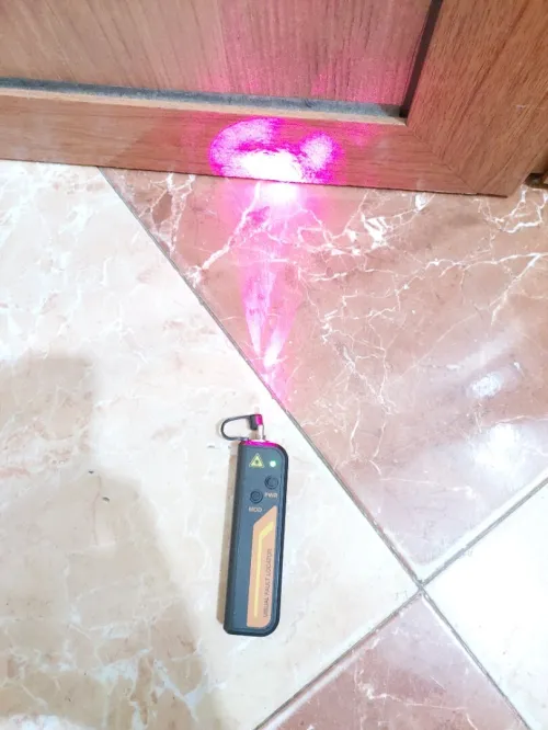 VISUAL FAULT LOCATOR
