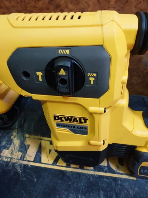 Perforateur Dewalt SDS-Max 54v 9Ah