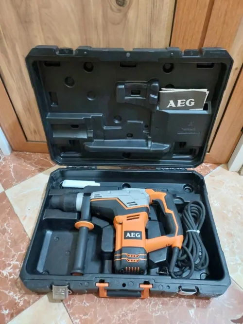 Marteau piqueur / perforateur AEG KH 5 G