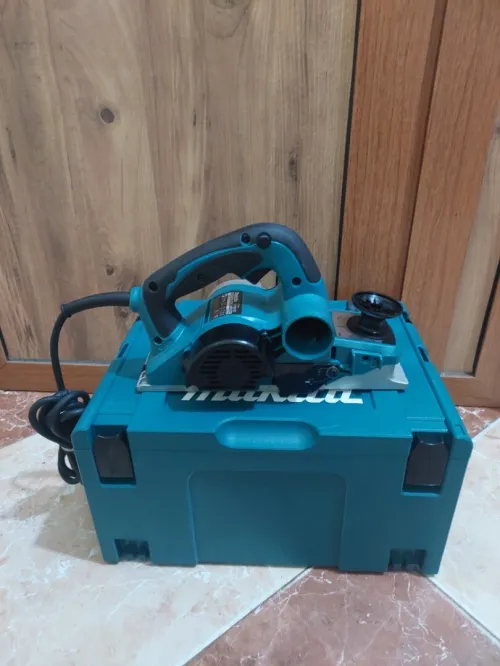 Rabot Makita 