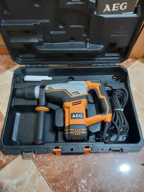 Marteau piqueur / perforateur AEG KH 5 G