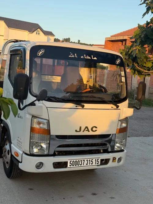 JAC 1040S climatisé 2015