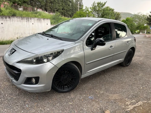Peugeot 207 2008 207