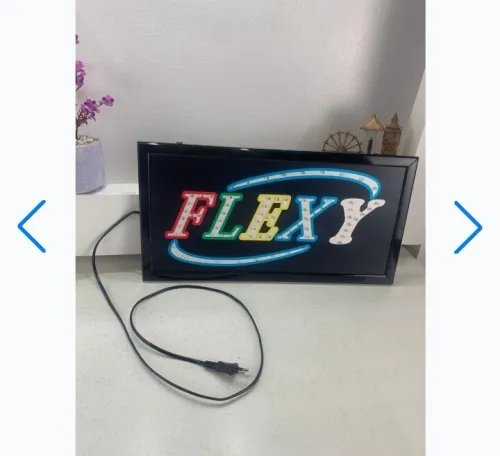 Plaque de Signalisation LED Multicolore Flexy  attirez tous les regards