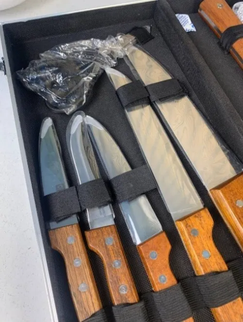 Coffret de couteaux professionnel 9PCS avec valise en aluminium