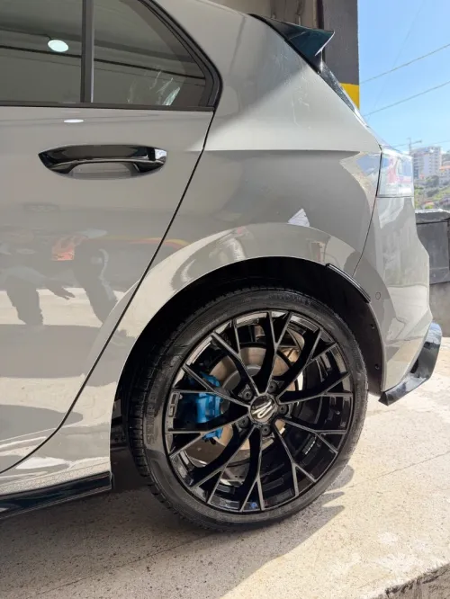 Volkswagen Golf 8.5 2025 R