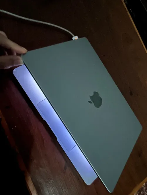 Macbook m1 pro 2021 16 GB 500 stockage